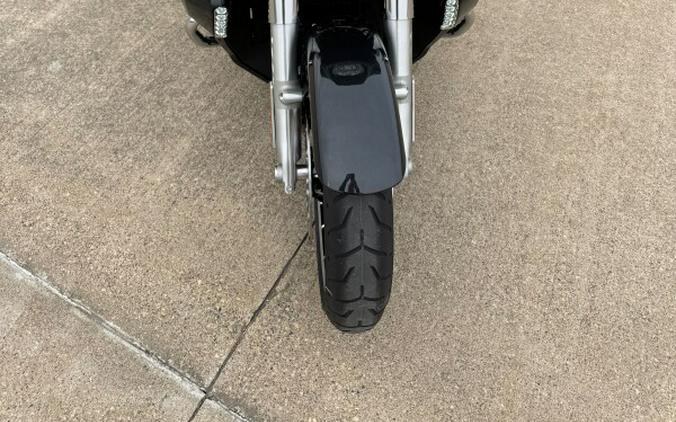 2026 Harley-Davidson® Street Glide 3 Limited Midnight Ember Chrome Trim