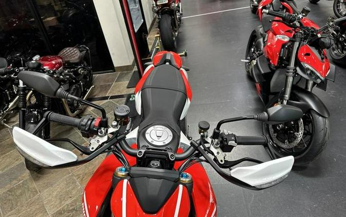 2025 Ducati Hypermotard 950 SP Special Livery
