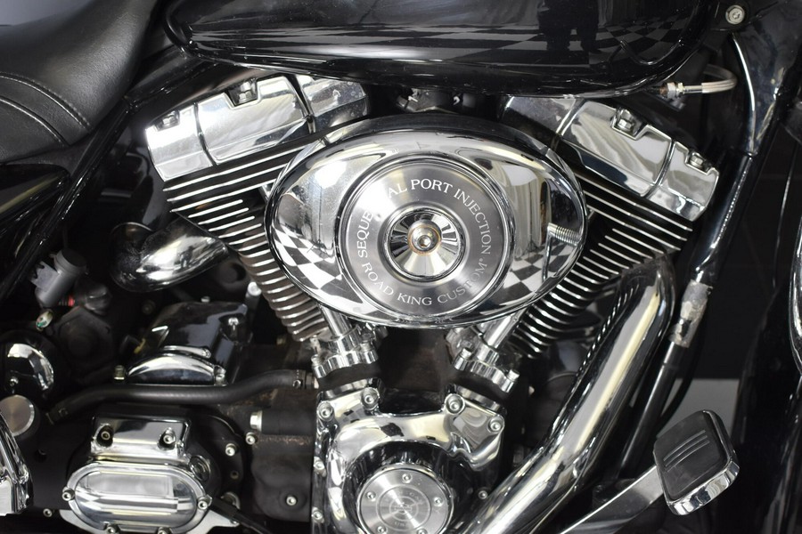 2006 Harley-Davidson Road King Custom Vivid Black FLHRSI