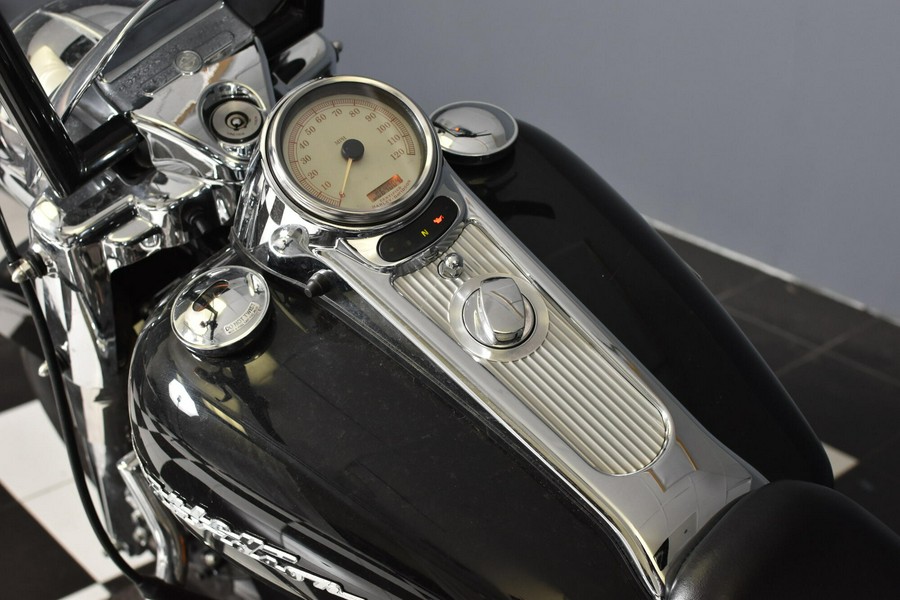 2006 Harley-Davidson Road King Custom Vivid Black FLHRSI