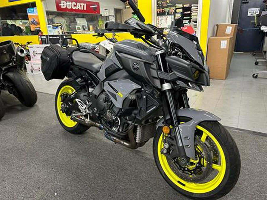 2017 Yamaha Motor Corp FZ10