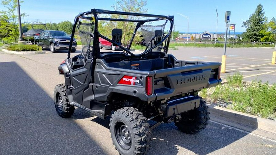 2025 Honda® Pioneer 1000