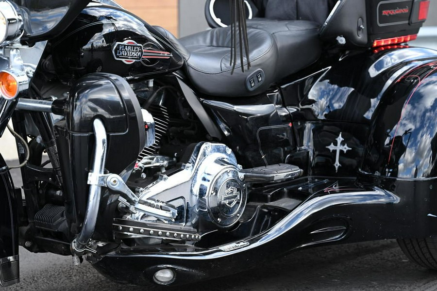 2010 Harley-Davidson® FLHTCU - Ultra Classic® Electra Glide
