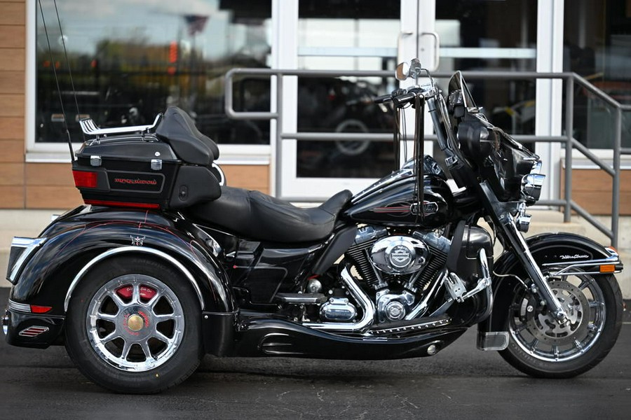 2010 Harley-Davidson® FLHTCU - Ultra Classic® Electra Glide