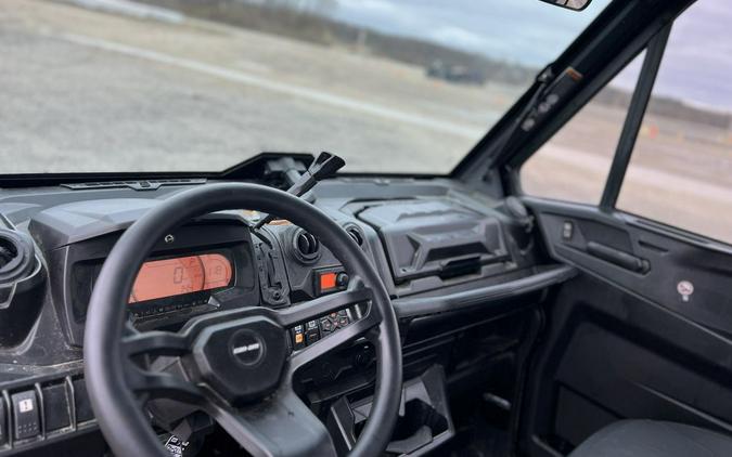 2025 Can-Am Defender Limited HD10