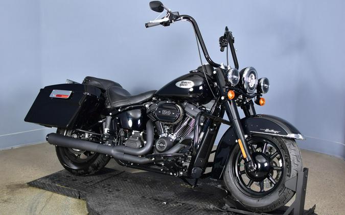 2022 Harley-Davidson Heritage Classic 114 Vivid Black (Black Finish w/Cast Wheels)