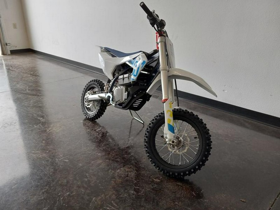 2024 Husqvarna® EE 5