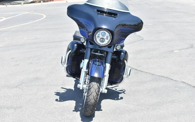 2016 Harley-Davidson Street Glide Vivid Black FLHXSE