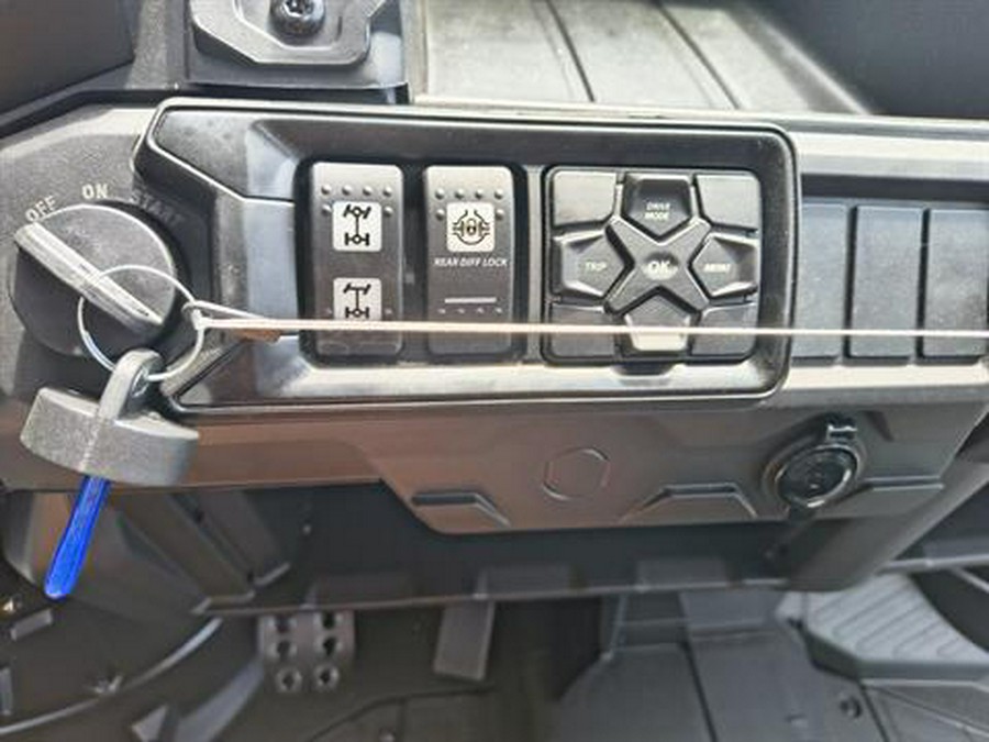 2026 Can-Am Defender XT HD9