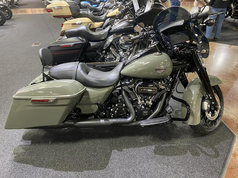 2021 Harley-Davidson® FLHRXS - Road King® Special