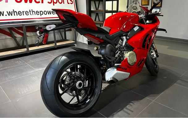 2024 Ducati Panigale V4