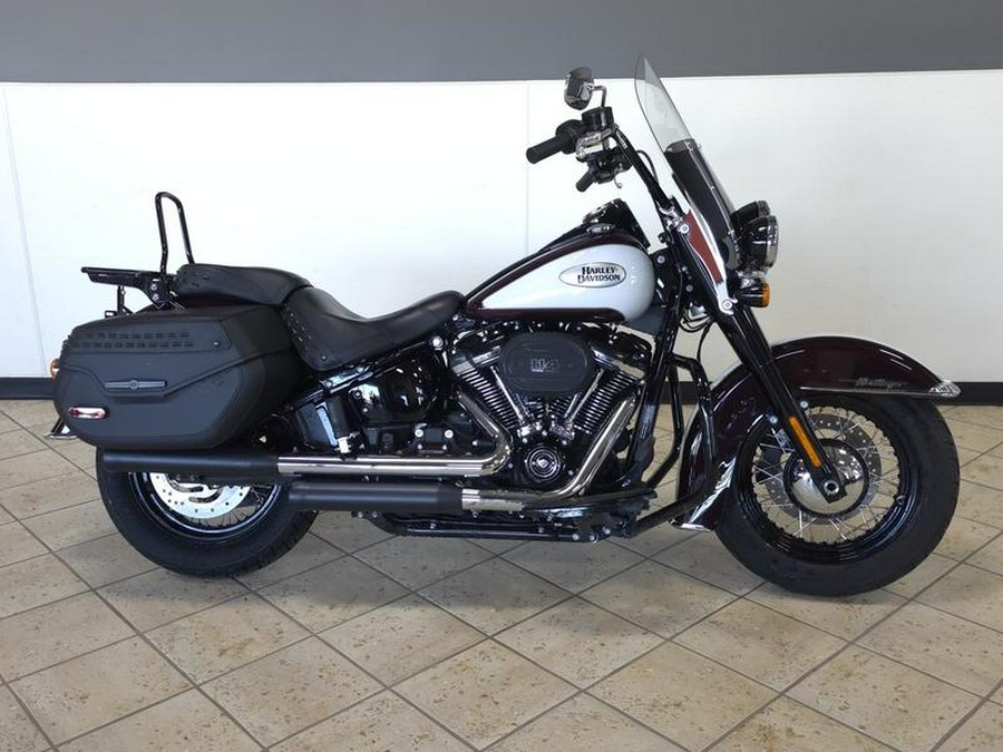 2021 Harley-Davidson® FLHCS - Heritage Classic 114