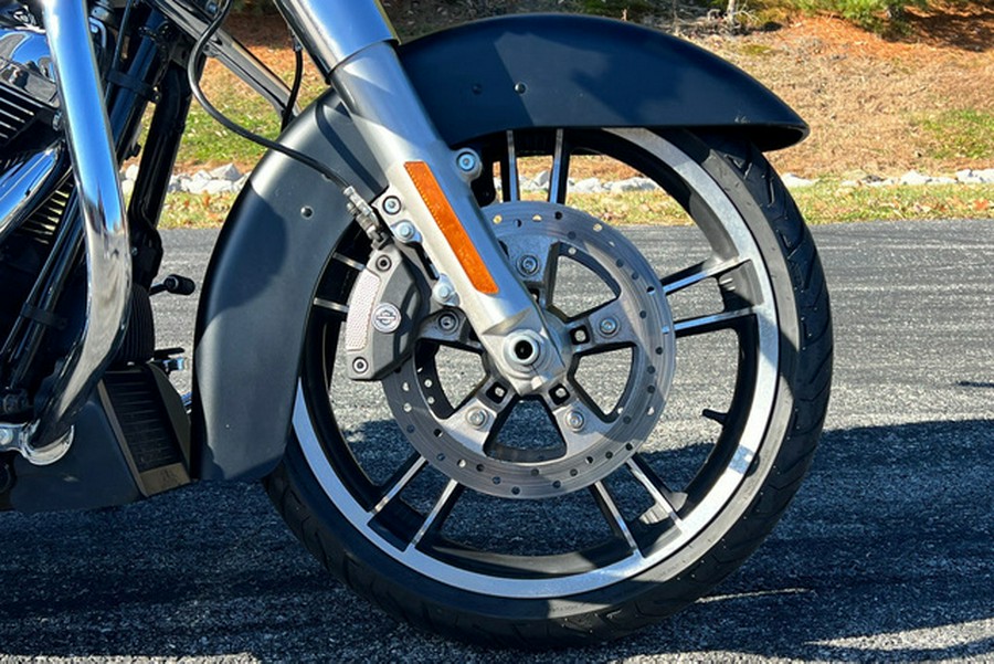 2017 Harley-Davidson FLHX - Street Glide