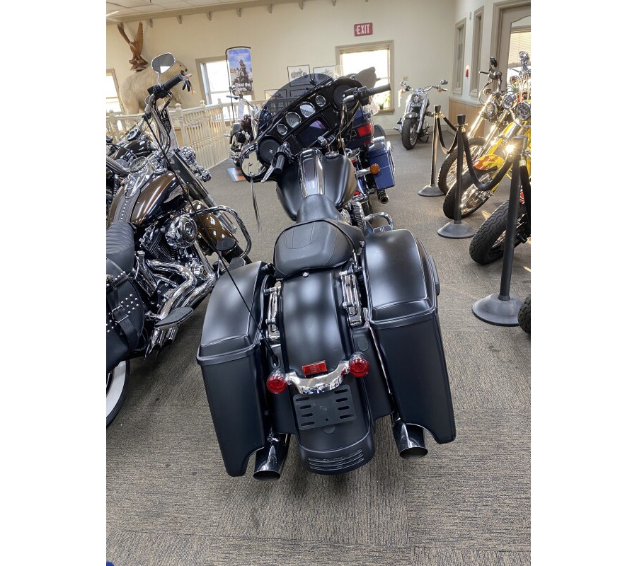 2022 Harley-Davidson® Street Glide® Special