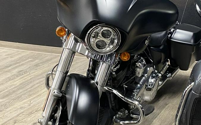 2022 Harley-Davidson® Street Glide® Special