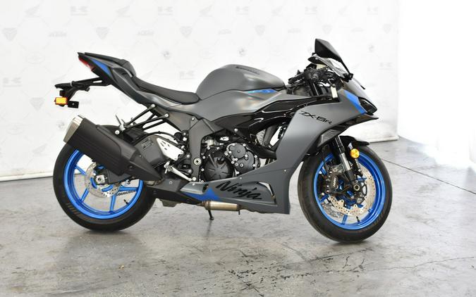 2025 NINJA ZX-6R - Kawasaki