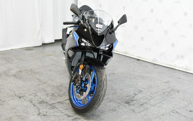 2025 NINJA ZX-6R - Kawasaki