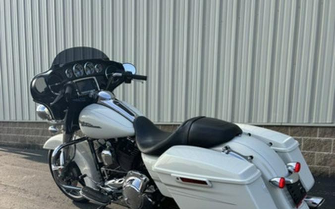 2014 Harley-Davidson FLHXS - Street Glide Special