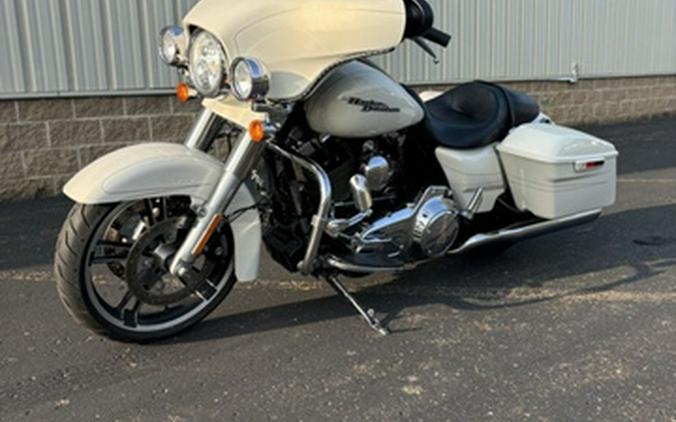 2014 Harley-Davidson FLHXS - Street Glide Special