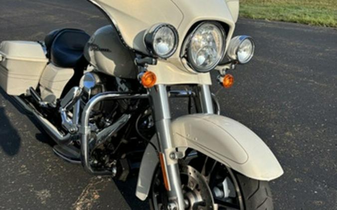 2014 Harley-Davidson FLHXS - Street Glide Special