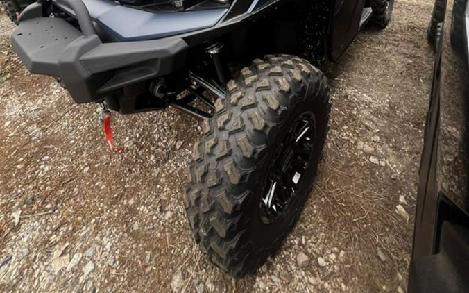 2026 Can-Am Defender Limited HD11