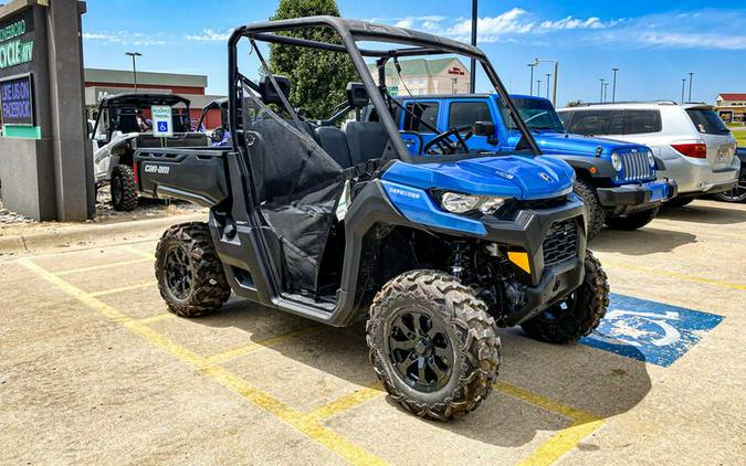 2023 Can-Am Defender DPS HD9