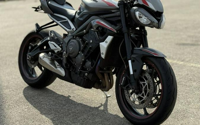 2022 Triumph Street Triple R Low Matte Silver Ice