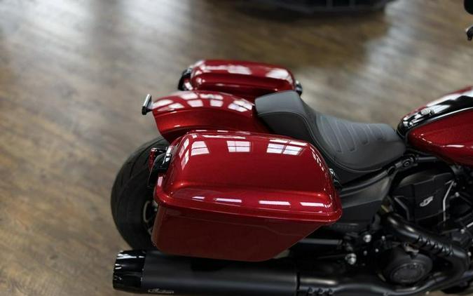 2026 Indian Motorcycle® Sport Scout RT Sunset Red Metallic