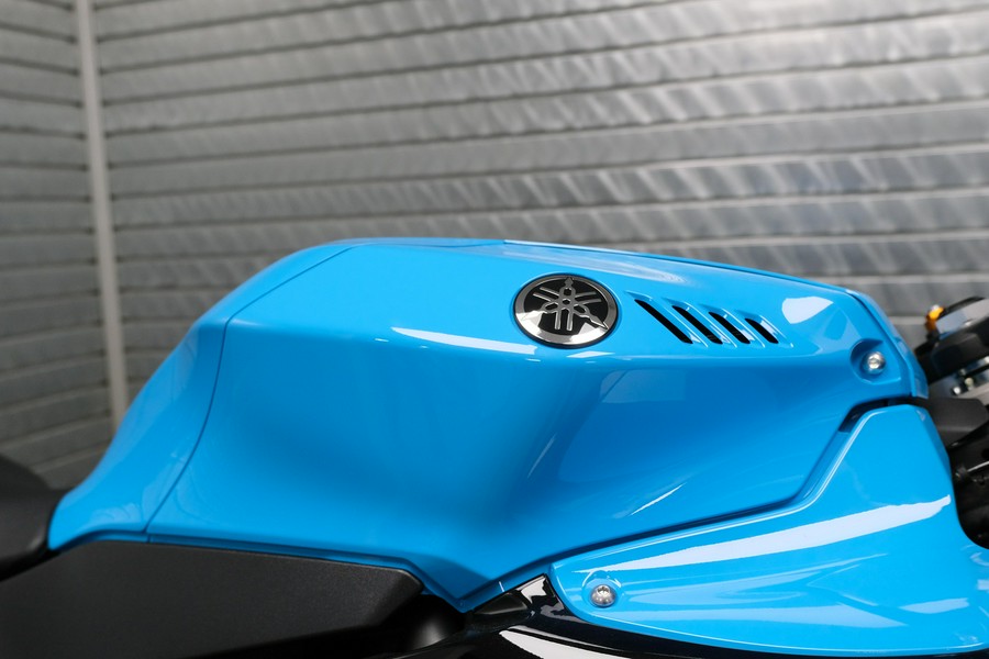 2026 YAMAHA YZFR7