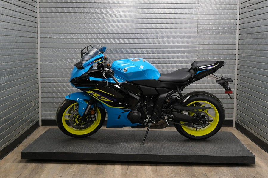 2026 YAMAHA YZFR7