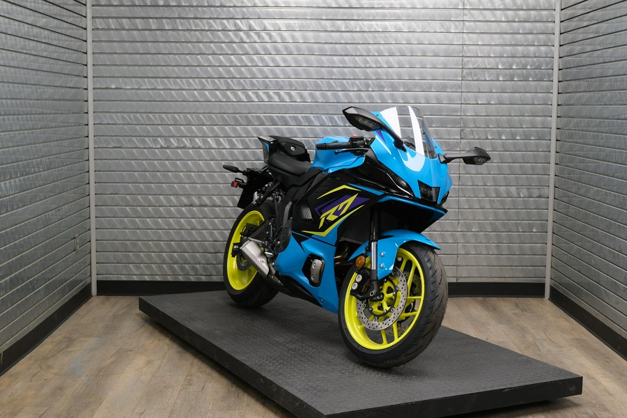 2026 YAMAHA YZFR7