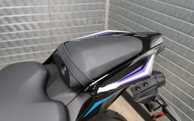 2026 YAMAHA YZFR7