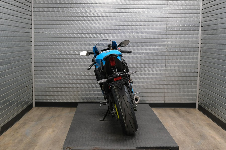 2026 YAMAHA YZFR7