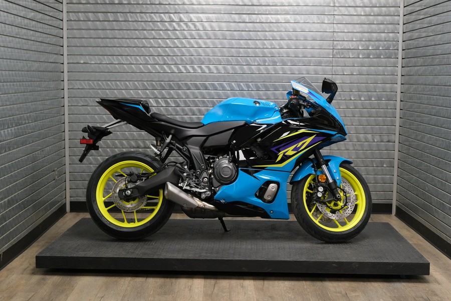 2026 YAMAHA YZFR7