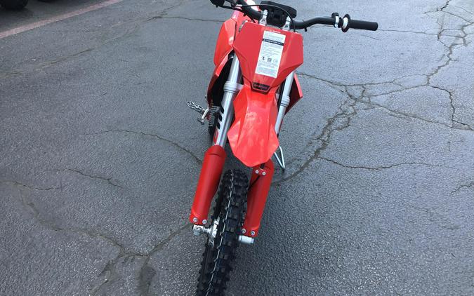 2027 GASGAS MC-E 5