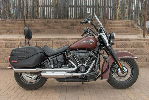 2018 Harley-Davidson Softail Heritage Classic 114 Review — From...