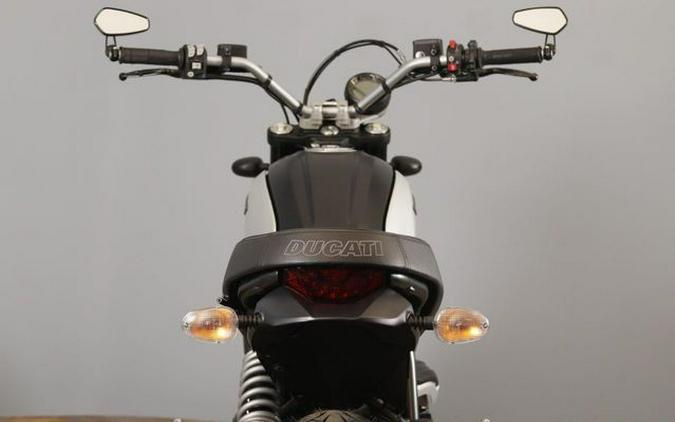 2022 Ducati Scrambler Icon Dark