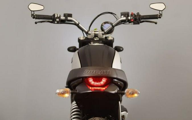 2022 Ducati Scrambler Icon Dark