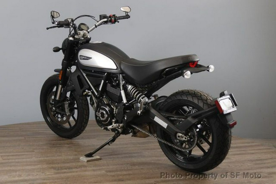 2022 Ducati Scrambler Icon Dark