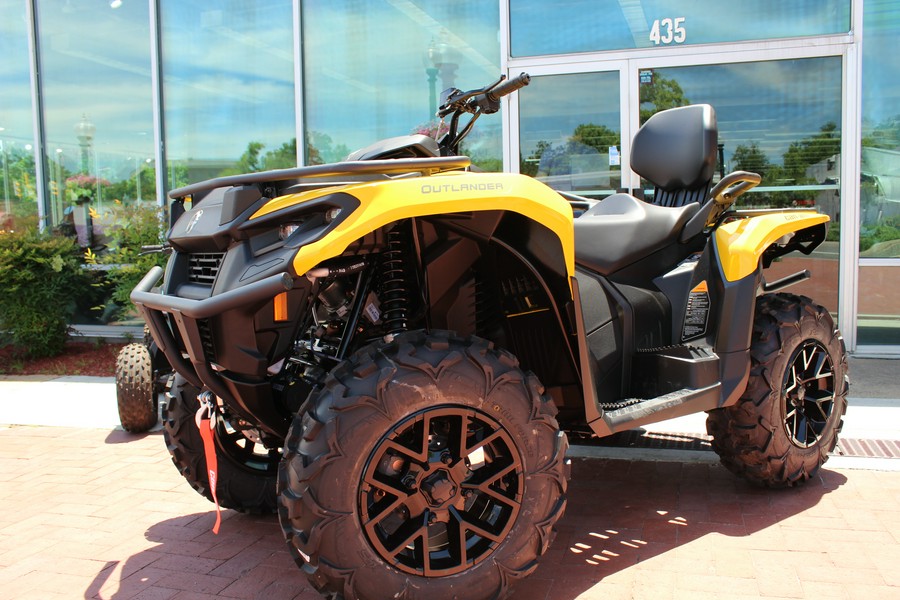 2024 Can-Am™ Outlander™ MAX XT 700