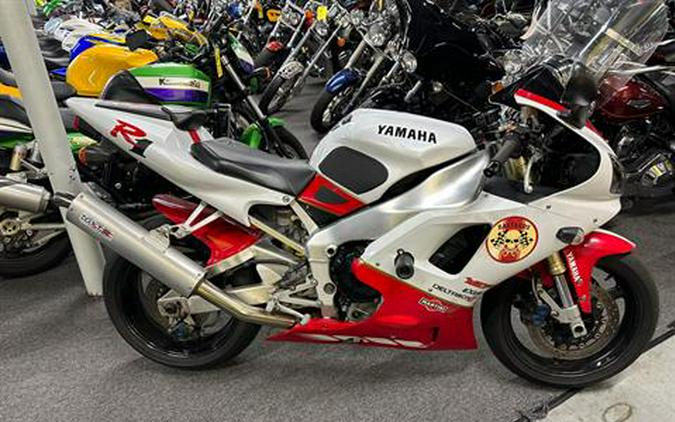 1998 Yamaha Motor Corp R1