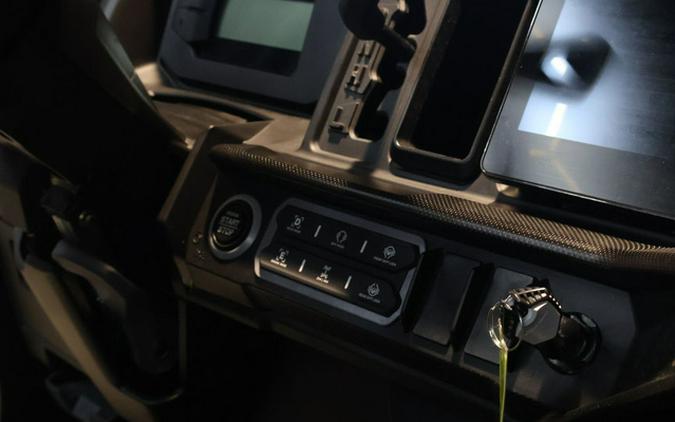 2026 Can-Am Defender MAX LONE STAR HD11