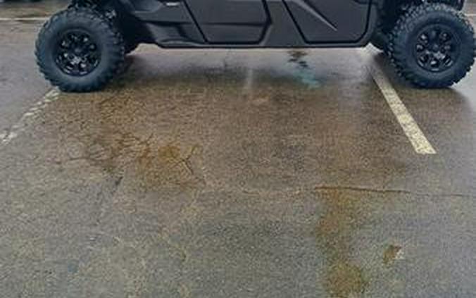 2026 Can-Am® Defender MAX XT CAB HD11 With 10.25 in.display