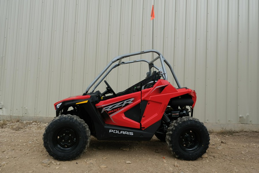 2026 POLARIS RZR 200 EFI
