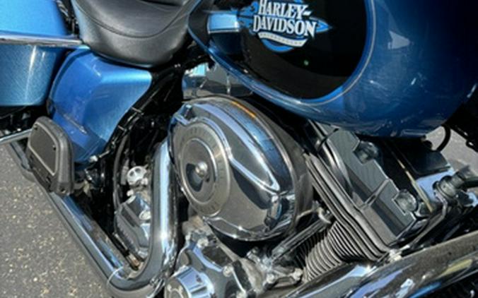 2011 Harley-Davidson FLHTC - Electra Glide Classic