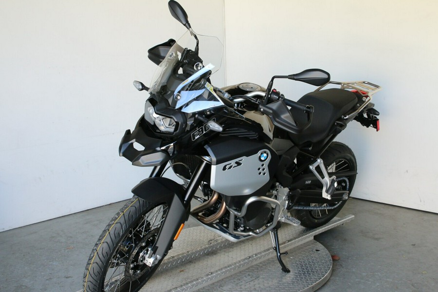 2026 BMW Motorrad F 900 GS Adventure Low Suspension