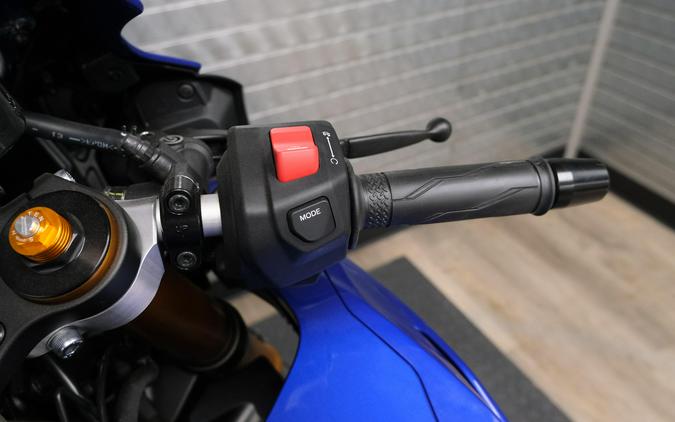 2026 YAMAHA YZFR7