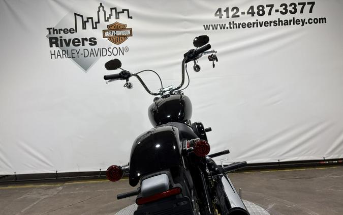 2023 Harley-Davidson Softail Standard Vivid Black