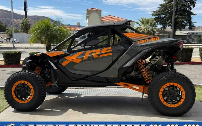 2027 Can-Am® Maverick R X rs with Smart-Shox Dolomite Grey & Orange Crush