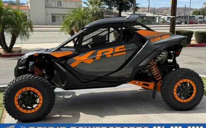 2027 Can-Am® Maverick R X rs with Smart-Shox Dolomite Grey & Orange Crush